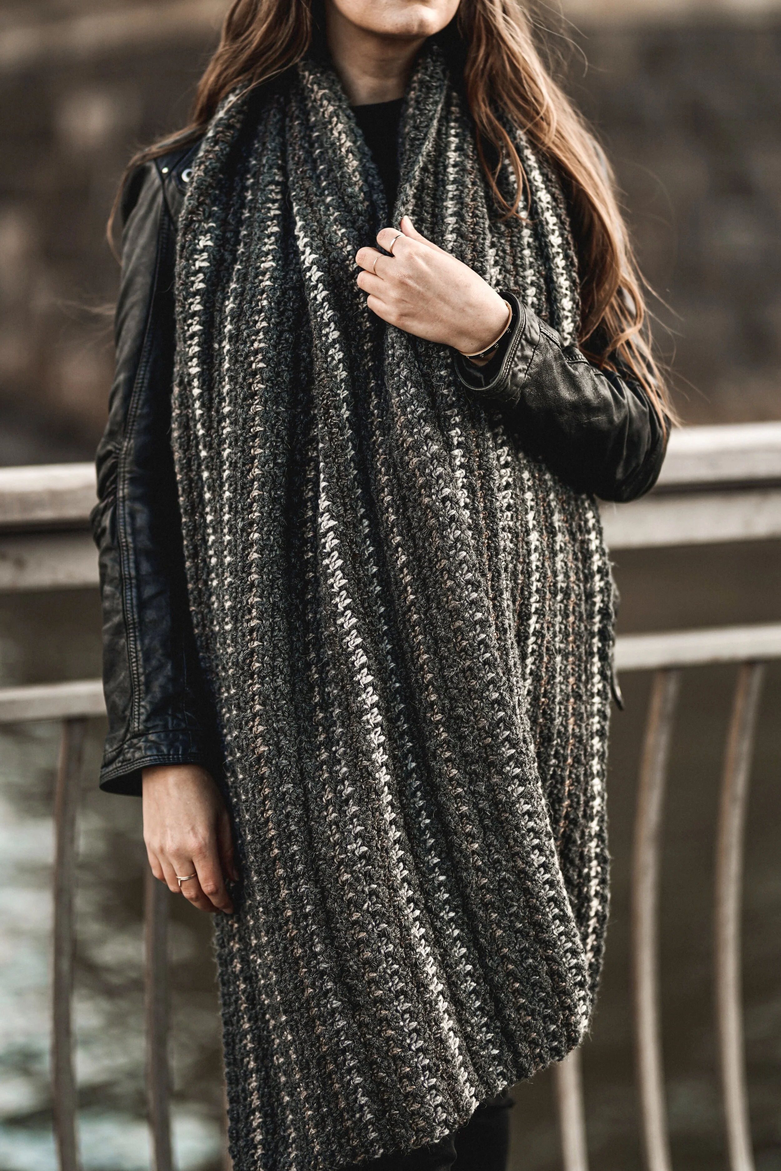 Bernard Houndstooth Scarf FREE Crochet Pattern — Two of Wands